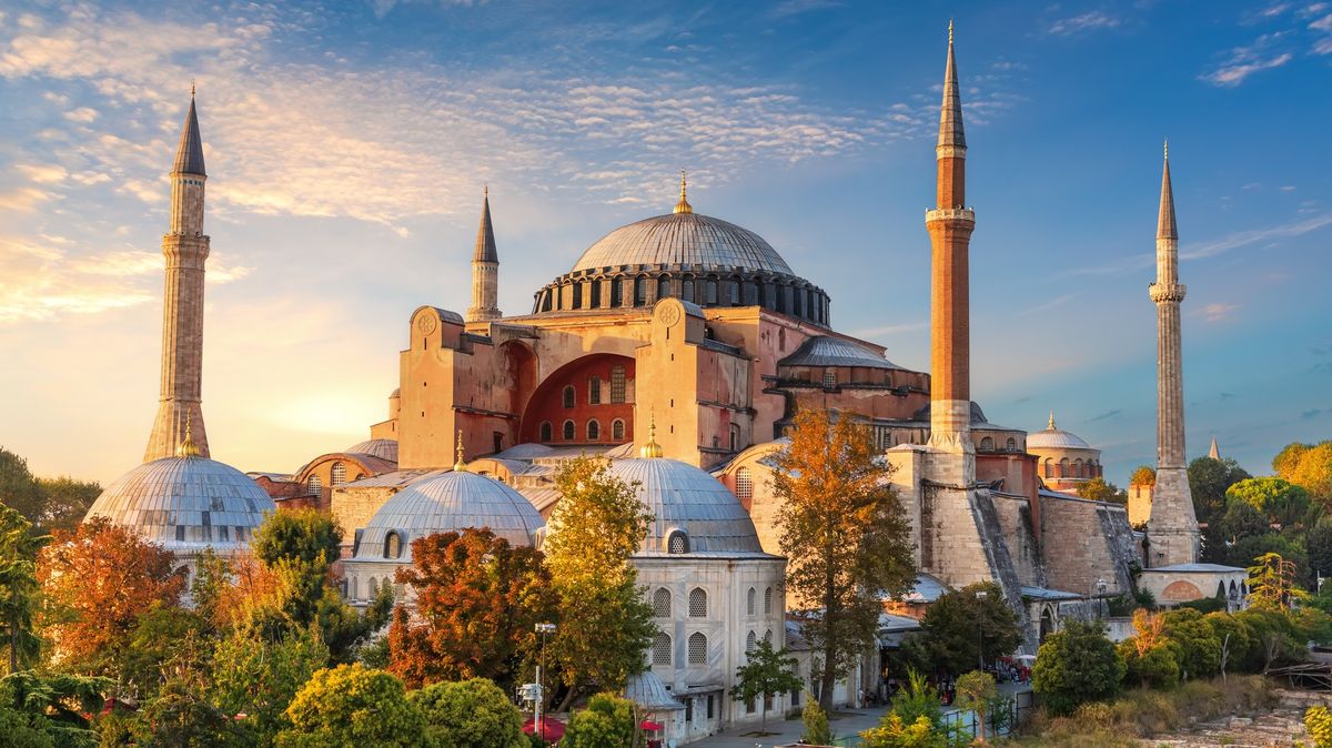 Cizinci si za vstup do chrámu Hagia Sofia připlatí